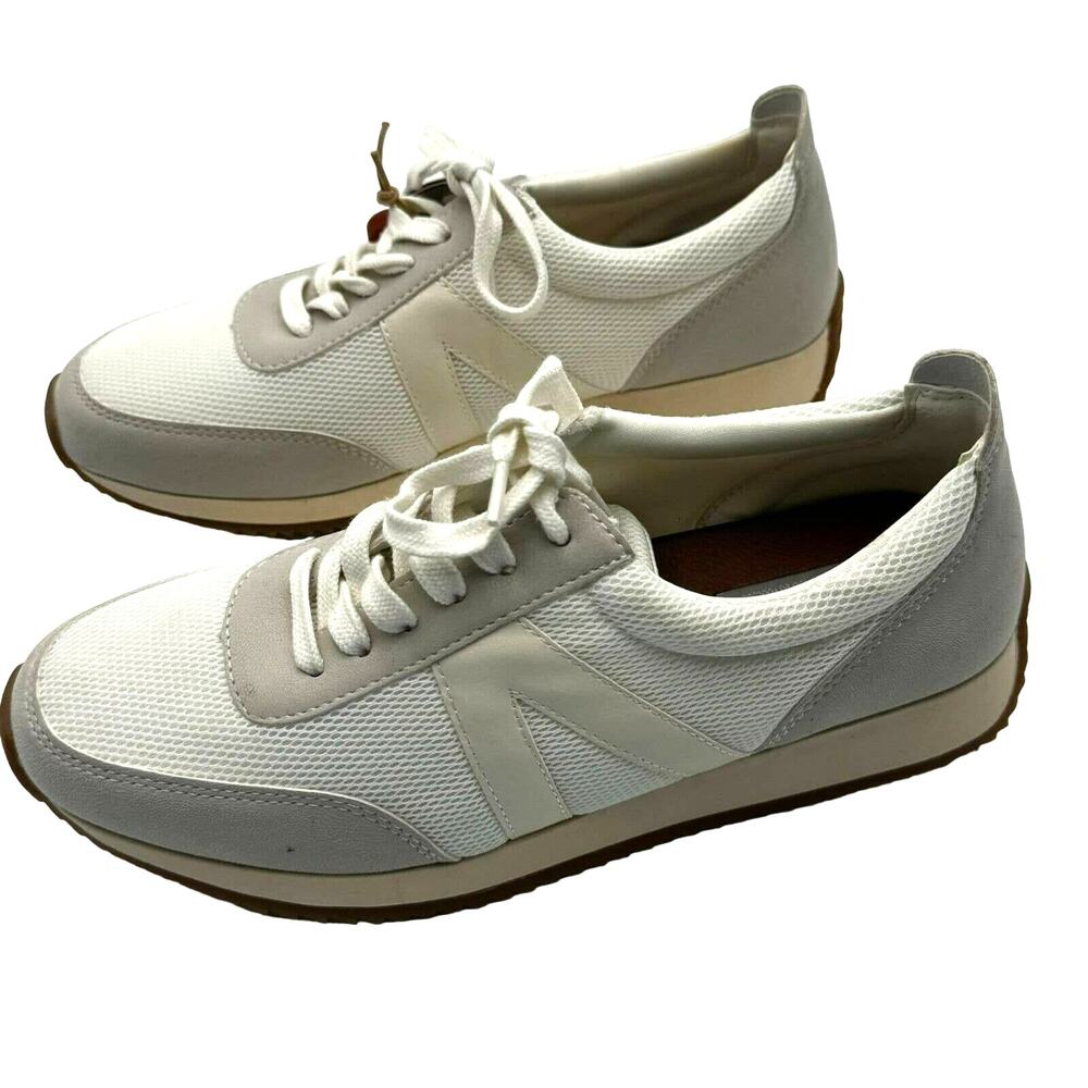 NWT MIA Womens 6.5 Kable Lace Up‎ Sneakers Shoes Vintage Look New white taupe